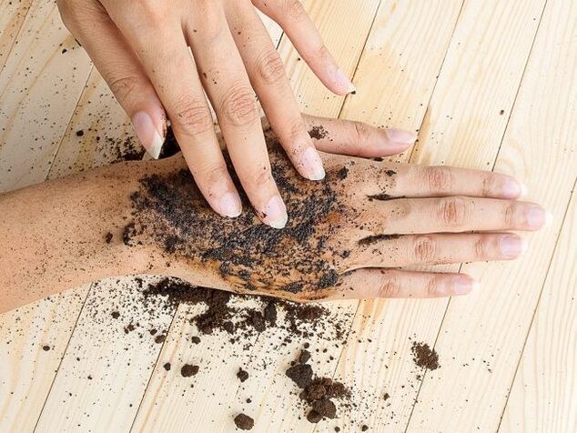 Esfoliante para as mãos com sal e café