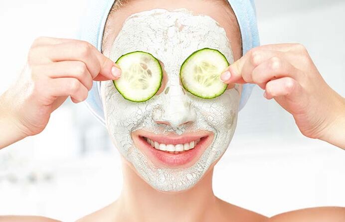 Máscara rejuvenescedora para a pele à base de ingredientes naturais